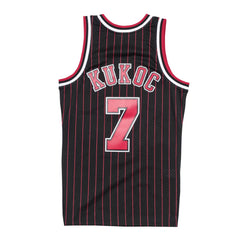 Mitchell & Ness Men NBA Chicago Bulls Swingman Jersey Toni Kukoč Black '95-96 SJY18082CBU95TK
