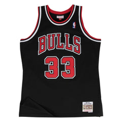 Mitchell & Ness NBA Chicago Bulls Swingman Jersey Scottie Pippen Black 1997 Men SMJYCBUKSPI97